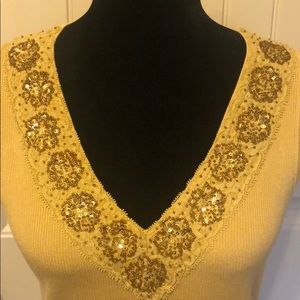 🟣 4/$25 NWOT Cable & Gauge Fine Knit Embellished Top